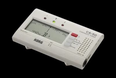 Korg | Slimpitch Accordeur Chromatique + Micro de Contact | Pearl White