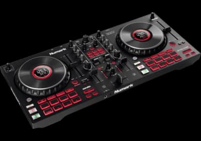 Numark | Mixtrack Platinum FX